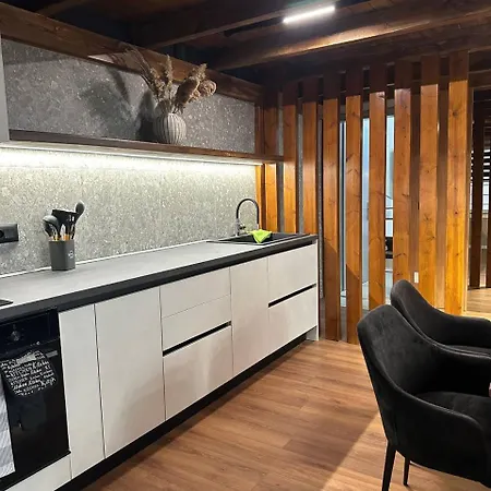 アパート Nannas House *